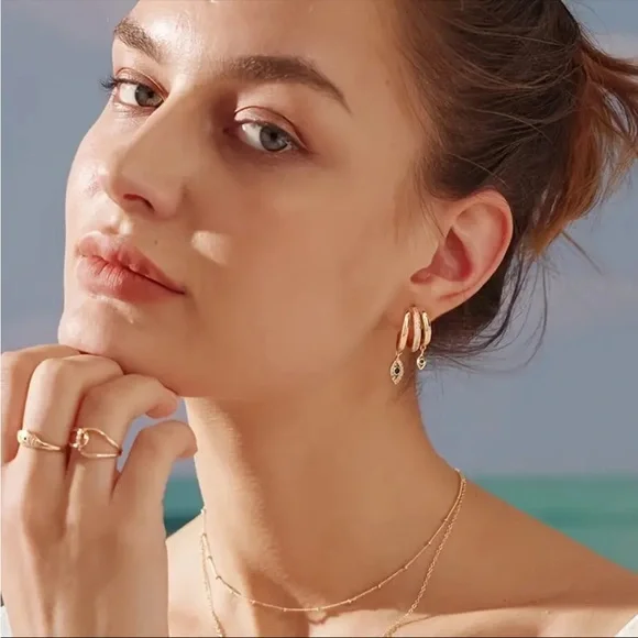 🧿EVIL EYE EARRINGS-NWT - Picture 2 of 4